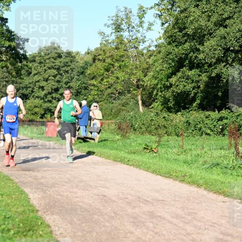 27.09.2026 - 35. Volkslauf durch das schöne Alstertal Dr. Thomas Lammeyer http://msf.ph/oto/10561368 27.09.2026 10:04:32 Laufen 1429 meine-sportfotos.de