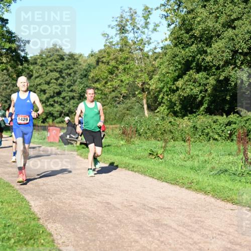 27.09.2026 - 34. Volkslauf durch das schöne Alstertal Dr. Thomas Lammeyer http://msf.ph/oto/10561372 27.09.2026 10:04:32 Laufen 1429 meine-sportfotos.de
