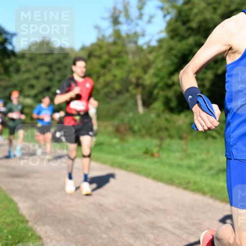 27.09.2026 - 34. Volkslauf durch das schöne Alstertal Dr. Thomas Lammeyer http://msf.ph/oto/10561384 27.09.2026 10:04:35 Laufen 1429 meine-sportfotos.de