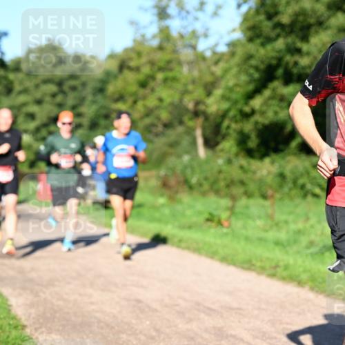 27.09.2026 - 34. Volkslauf durch das schöne Alstertal Dr. Thomas Lammeyer http://msf.ph/oto/10561393 27.09.2026 10:04:36 Laufen 1428 meine-sportfotos.de