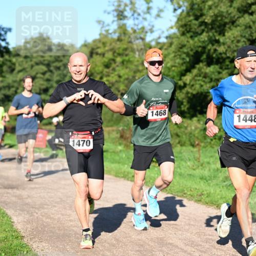 27.09.2026 - 34. Volkslauf durch das schöne Alstertal Dr. Thomas Lammeyer http://msf.ph/oto/10561404 27.09.2026 10:04:38 Laufen 1468, 1448, 1470, 00 meine-sportfotos.de