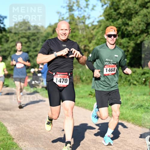 27.09.2026 - 34. Volkslauf durch das schöne Alstertal Dr. Thomas Lammeyer http://msf.ph/oto/10561406 27.09.2026 10:04:38 Laufen 1470, 1468, 1448 meine-sportfotos.de