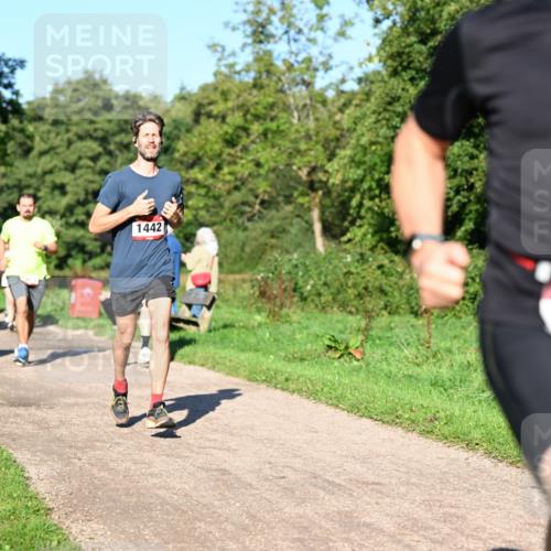 27.09.2026 - 34. Volkslauf durch das schöne Alstertal Dr. Thomas Lammeyer http://msf.ph/oto/10561412 27.09.2026 10:04:39 Laufen 1442, 1470 meine-sportfotos.de