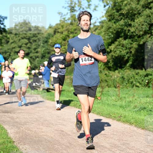 27.09.2026 - 34. Volkslauf durch das schöne Alstertal Dr. Thomas Lammeyer http://msf.ph/oto/10561420 27.09.2026 10:04:40 Laufen 1442 meine-sportfotos.de