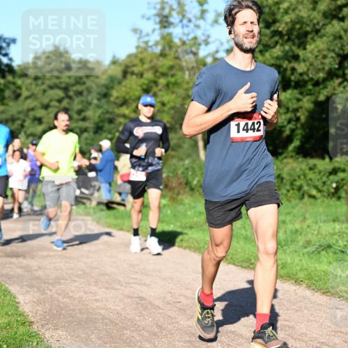 27.09.2026 - 34. Volkslauf durch das schöne Alstertal Dr. Thomas Lammeyer http://msf.ph/oto/10561422 27.09.2026 10:04:40 Laufen 1442 meine-sportfotos.de