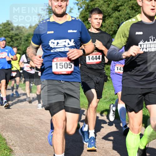 27.09.2026 - 35. Volkslauf durch das schöne Alstertal Dr. Thomas Lammeyer http://msf.ph/oto/10561460 27.09.2026 10:04:47 Laufen 1546, 1505, 1444, 143, 441 meine-sportfotos.de