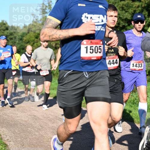 27.09.2026 - 35. Volkslauf durch das schöne Alstertal Dr. Thomas Lammeyer http://msf.ph/oto/10561462 27.09.2026 10:04:47 Laufen 4546, 1698, 1505, 444, 1433 meine-sportfotos.de