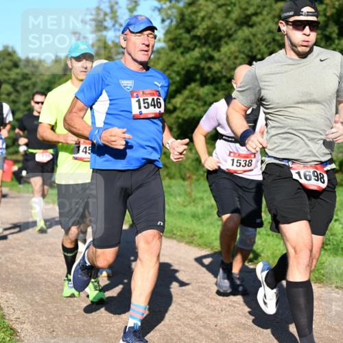 27.09.2026 - 35. Volkslauf durch das schöne Alstertal Dr. Thomas Lammeyer http://msf.ph/oto/10561474 27.09.2026 10:04:49 Laufen 471, 45, 1546, 1538, 1698 meine-sportfotos.de