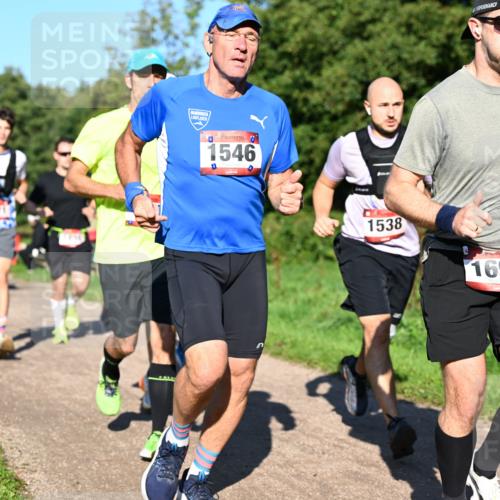27.09.2026 - 35. Volkslauf durch das schöne Alstertal Dr. Thomas Lammeyer http://msf.ph/oto/10561475 27.09.2026 10:04:49 Laufen 1546, 1538, 1698 meine-sportfotos.de