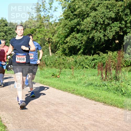 27.09.2026 - 34. Volkslauf durch das schöne Alstertal Dr. Thomas Lammeyer http://msf.ph/oto/10561494 27.09.2026 10:04:52 Laufen 1459, 1484, 1481, 1008, 34 meine-sportfotos.de