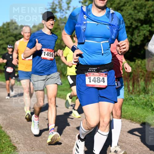 27.09.2026 - 34. Volkslauf durch das schöne Alstertal Dr. Thomas Lammeyer http://msf.ph/oto/10561508 27.09.2026 10:04:54 Laufen 1459, 1484, 1458 meine-sportfotos.de