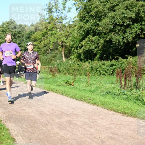 27.09.2026 - 34. Volkslauf durch das schöne Alstertal Dr. Thomas Lammeyer http://msf.ph/oto/10561543 27.09.2026 10:05:02 Laufen 1456, 1487, 1009, 1461, 1427 meine-sportfotos.de