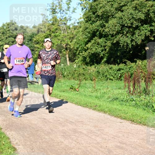 27.09.2026 - 34. Volkslauf durch das schöne Alstertal Dr. Thomas Lammeyer http://msf.ph/oto/10561547 27.09.2026 10:05:02 Laufen 1009, 1456, 1427 meine-sportfotos.de