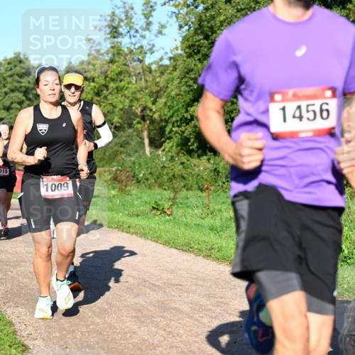 27.09.2026 - 35. Volkslauf durch das schöne Alstertal Dr. Thomas Lammeyer http://msf.ph/oto/10561556 27.09.2026 10:05:04 Laufen 1013, 1487, 015, 1009, 1456, 1427 meine-sportfotos.de