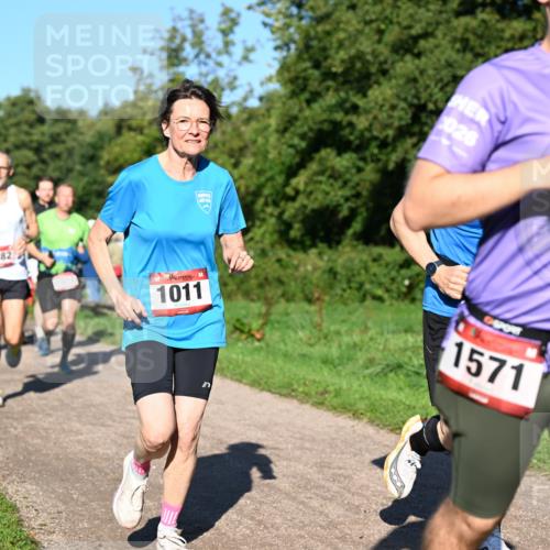 27.09.2026 - 35. Volkslauf durch das schöne Alstertal Dr. Thomas Lammeyer http://msf.ph/oto/10561594 27.09.2026 10:05:10 Laufen 482, 1011, 026, 1571 meine-sportfotos.de
