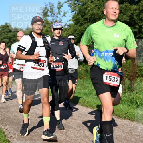 27.09.2026 - 35. Volkslauf durch das schöne Alstertal Dr. Thomas Lammeyer http://msf.ph/oto/10561613 27.09.2026 10:05:13 Laufen 1029, 1563, 1449, 455, 1550, 1532 meine-sportfotos.de
