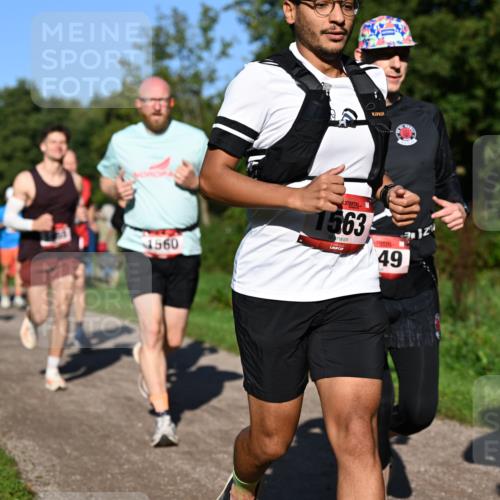 27.09.2026 - 35. Volkslauf durch das schöne Alstertal Dr. Thomas Lammeyer http://msf.ph/oto/10561617 27.09.2026 10:05:14 Laufen 1560, 1563, 49 meine-sportfotos.de