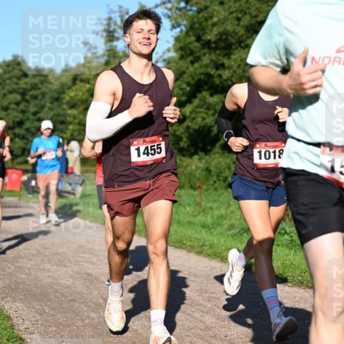 27.09.2026 - 35. Volkslauf durch das schöne Alstertal Dr. Thomas Lammeyer http://msf.ph/oto/10561623 27.09.2026 10:05:15 Laufen 1455, 1018, 1560 meine-sportfotos.de