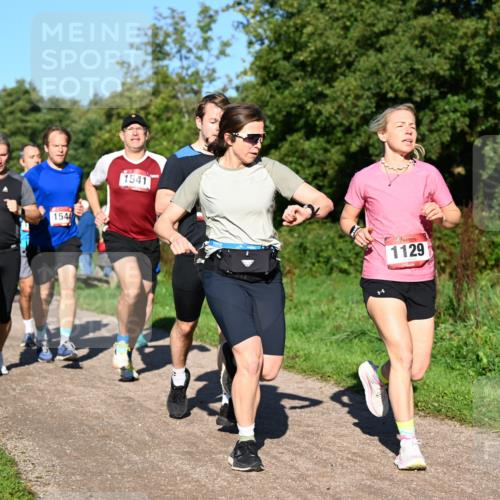 27.09.2026 - 35. Volkslauf durch das schöne Alstertal Dr. Thomas Lammeyer http://msf.ph/oto/10561652 27.09.2026 10:05:21 Laufen 1544, 1541, 1129 meine-sportfotos.de
