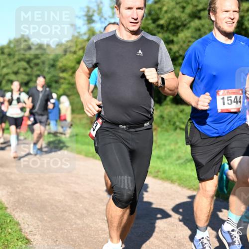27.09.2026 - 35. Volkslauf durch das schöne Alstertal Dr. Thomas Lammeyer http://msf.ph/oto/10561661 27.09.2026 10:05:23 Laufen 6, 1544, 11 meine-sportfotos.de