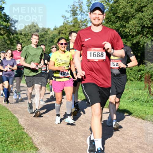 27.09.2026 - 35. Volkslauf durch das schöne Alstertal Dr. Thomas Lammeyer http://msf.ph/oto/10561718 27.09.2026 10:05:38 Laufen 150, 549, 1016, 1688, 152 meine-sportfotos.de