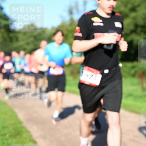 27.09.2026 - 35. Volkslauf durch das schöne Alstertal Dr. Thomas Lammeyer http://msf.ph/oto/10561746 27.09.2026 10:05:42 Laufen 1521 meine-sportfotos.de