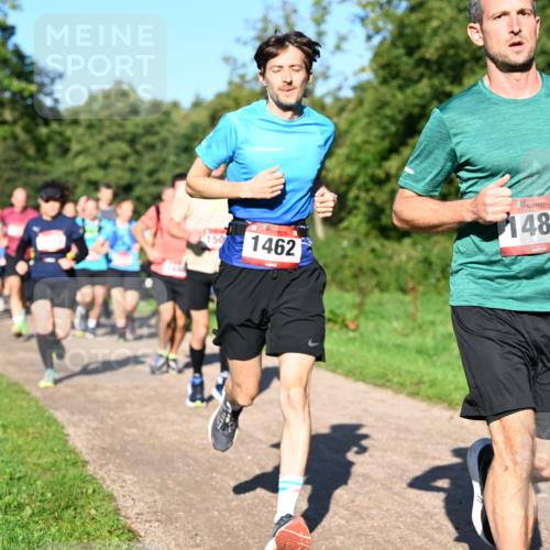 27.09.2026 - 35. Volkslauf durch das schöne Alstertal Dr. Thomas Lammeyer http://msf.ph/oto/10561750 27.09.2026 10:05:43 Laufen 1462, 1486 meine-sportfotos.de