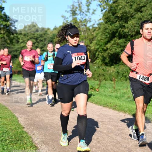 27.09.2026 - 35. Volkslauf durch das schöne Alstertal Dr. Thomas Lammeyer http://msf.ph/oto/10561764 27.09.2026 10:05:45 Laufen 157, 147, 1043, 1488 meine-sportfotos.de