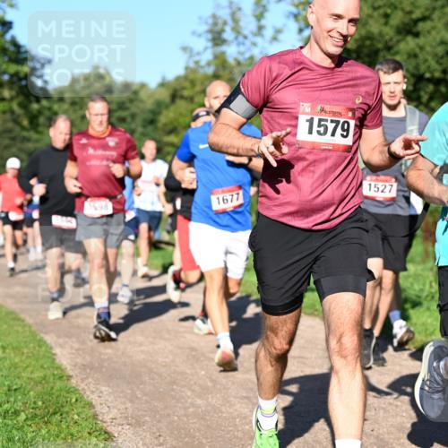 27.09.2026 - 35. Volkslauf durch das schöne Alstertal Dr. Thomas Lammeyer http://msf.ph/oto/10561782 27.09.2026 10:05:48 Laufen 1677, 1579, 1527, 1474 meine-sportfotos.de