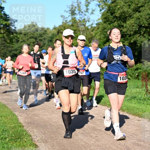 27.09.2026 - 35. Volkslauf durch das schöne Alstertal Dr. Thomas Lammeyer http://msf.ph/oto/10561823 27.09.2026 10:05:54 Laufen 1147, 25, 171, 1035, 747, 15660, 103 meine-sportfotos.de