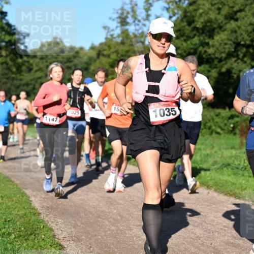 27.09.2026 - 35. Volkslauf durch das schöne Alstertal Dr. Thomas Lammeyer http://msf.ph/oto/10561826 27.09.2026 10:05:54 Laufen 1147, 1025, 15, 1035, 103 meine-sportfotos.de