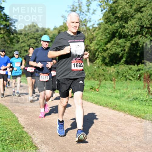 27.09.2026 - 35. Volkslauf durch das schöne Alstertal Dr. Thomas Lammeyer http://msf.ph/oto/10561887 27.09.2026 10:06:04 Laufen 1049, 1525, 1685 meine-sportfotos.de