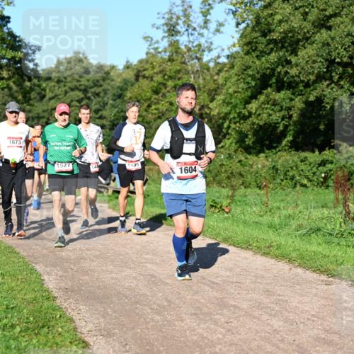 27.09.2026 - 35. Volkslauf durch das schöne Alstertal Dr. Thomas Lammeyer http://msf.ph/oto/10561917 27.09.2026 10:06:10 Laufen 1673, 1627, 148, 1595, 1604 meine-sportfotos.de