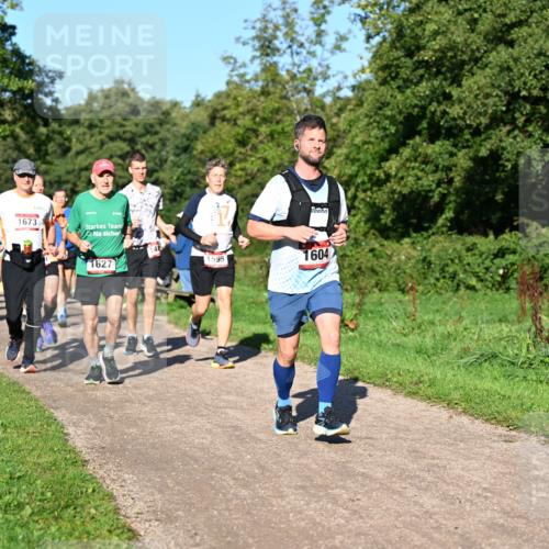 27.09.2026 - 35. Volkslauf durch das schöne Alstertal Dr. Thomas Lammeyer http://msf.ph/oto/10561918 27.09.2026 10:06:10 Laufen 1673, 1627, 1595, 1604 meine-sportfotos.de