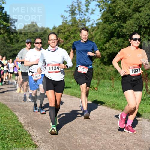 27.09.2026 - 35. Volkslauf durch das schöne Alstertal Dr. Thomas Lammeyer http://msf.ph/oto/10561967 27.09.2026 10:06:18 Laufen 1664, 1124, 1715, 1037 meine-sportfotos.de