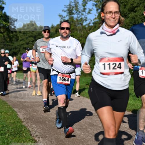 27.09.2026 - 35. Volkslauf durch das schöne Alstertal Dr. Thomas Lammeyer http://msf.ph/oto/10561976 27.09.2026 10:06:19 Laufen 107, 172, 1664, 1124, 1715 meine-sportfotos.de