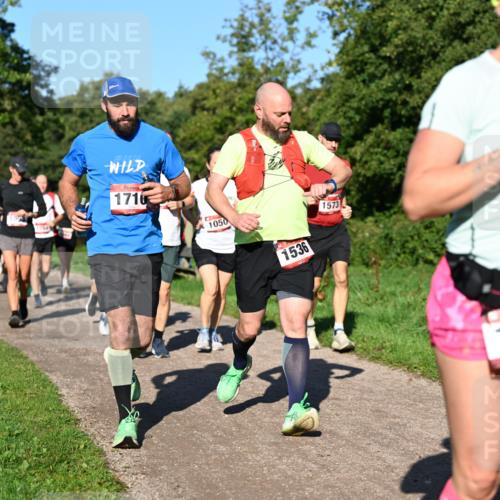 27.09.2026 - 35. Volkslauf durch das schöne Alstertal Dr. Thomas Lammeyer http://msf.ph/oto/10561998 27.09.2026 10:06:24 Laufen 1710, 1050, 1536, 1573, 1064, 71 meine-sportfotos.de