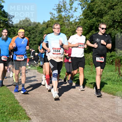 27.09.2026 - 35. Volkslauf durch das schöne Alstertal Dr. Thomas Lammeyer http://msf.ph/oto/10562049 27.09.2026 10:06:33 Laufen 1608, 1626, 1644, 1610, 1628 meine-sportfotos.de