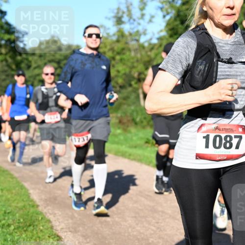 27.09.2026 - 35. Volkslauf durch das schöne Alstertal Dr. Thomas Lammeyer http://msf.ph/oto/10562109 27.09.2026 10:06:46 Laufen 604, 1737, 1087 meine-sportfotos.de