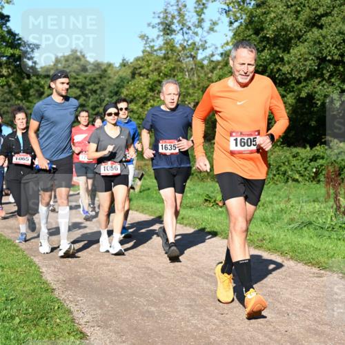 27.09.2026 - 35. Volkslauf durch das schöne Alstertal Dr. Thomas Lammeyer http://msf.ph/oto/10562142 27.09.2026 10:06:52 Laufen 1065, 1056, 1635, 1605 meine-sportfotos.de