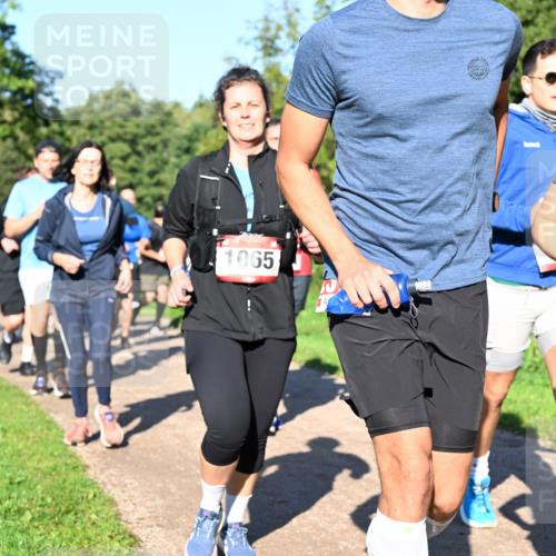 27.09.2026 - 35. Volkslauf durch das schöne Alstertal Dr. Thomas Lammeyer http://msf.ph/oto/10562159 27.09.2026 10:06:54 Laufen 1065, 1056 meine-sportfotos.de