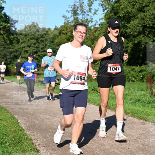 27.09.2026 - 35. Volkslauf durch das schöne Alstertal Dr. Thomas Lammeyer http://msf.ph/oto/10562210 27.09.2026 10:07:09 Laufen 041, 1495, 1094, 1047 meine-sportfotos.de