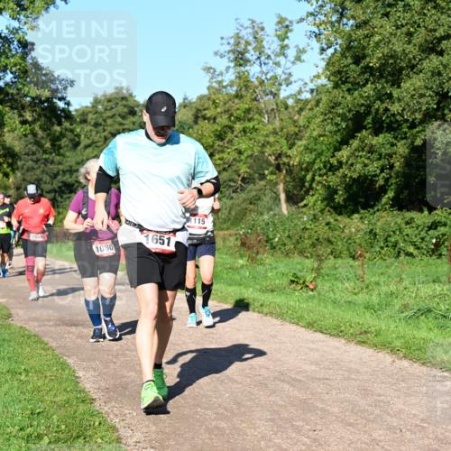 27.09.2026 - 35. Volkslauf durch das schöne Alstertal Dr. Thomas Lammeyer http://msf.ph/oto/10562235 27.09.2026 10:07:18 Laufen 1659, 1080, 1115, 1651 meine-sportfotos.de