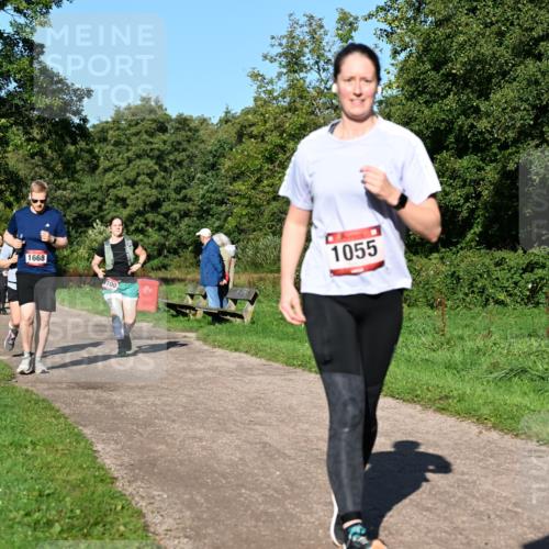 27.09.2026 - 35. Volkslauf durch das schöne Alstertal Dr. Thomas Lammeyer http://msf.ph/oto/10562299 27.09.2026 10:07:30 Laufen 1668, 1055 meine-sportfotos.de