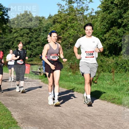 27.09.2026 - 35. Volkslauf durch das schöne Alstertal Dr. Thomas Lammeyer http://msf.ph/oto/10562416 27.09.2026 10:08:15 Laufen 1107, 1091, 1077, 1568 meine-sportfotos.de