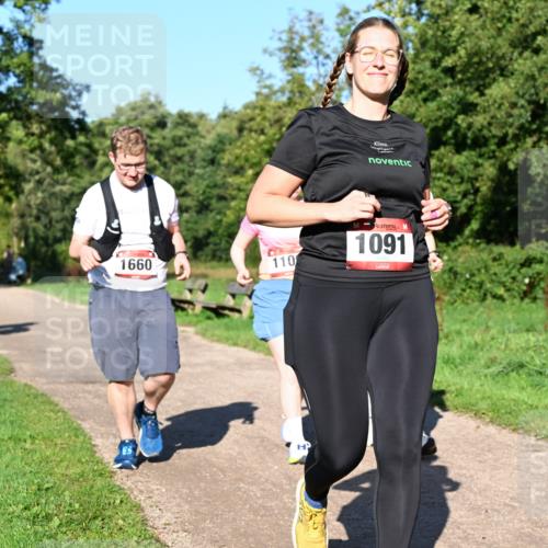 27.09.2026 - 35. Volkslauf durch das schöne Alstertal Dr. Thomas Lammeyer http://msf.ph/oto/10562465 27.09.2026 10:08:22 Laufen 1660, 110, 1091 meine-sportfotos.de