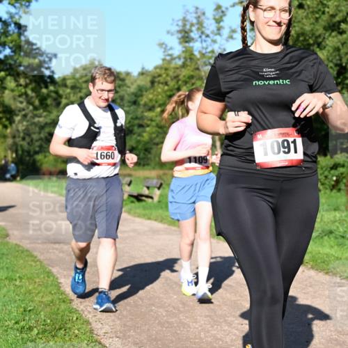 27.09.2026 - 35. Volkslauf durch das schöne Alstertal Dr. Thomas Lammeyer http://msf.ph/oto/10562467 27.09.2026 10:08:22 Laufen 1660, 1109, 1091 meine-sportfotos.de
