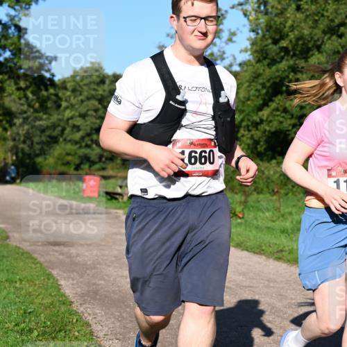 27.09.2026 - 35. Volkslauf durch das schöne Alstertal Dr. Thomas Lammeyer http://msf.ph/oto/10562478 27.09.2026 10:08:24 Laufen 660, 1109 meine-sportfotos.de