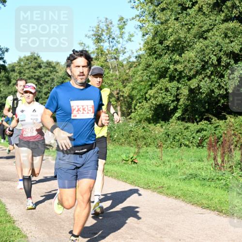 27.09.2026 - 35. Volkslauf durch das schöne Alstertal Dr. Thomas Lammeyer http://msf.ph/oto/10562608 27.09.2026 10:24:15 Laufen 2335, 2502 meine-sportfotos.de