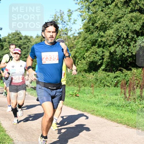 27.09.2026 - 35. Volkslauf durch das schöne Alstertal Dr. Thomas Lammeyer http://msf.ph/oto/10562609 27.09.2026 10:24:15 Laufen 9, 2502, 2335 meine-sportfotos.de
